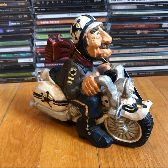 David Frykman ‘The Patrolman’ Wood Carving - Picture 7 of 12